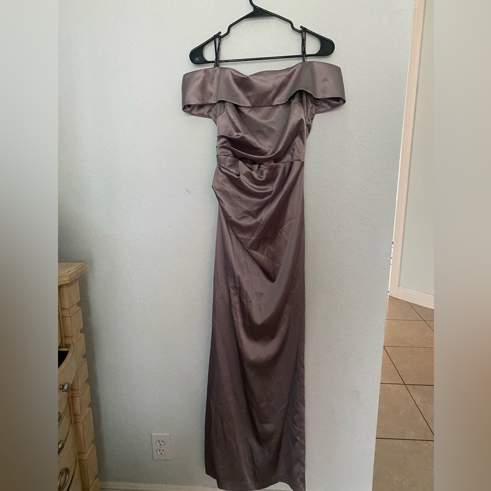 Vince Camuto gorgeous gowns never worn new with tags